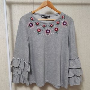 Ladies decorative sweatshirt